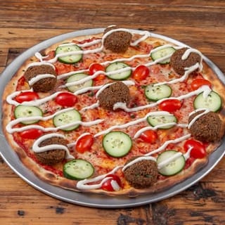 Falafel Pizza