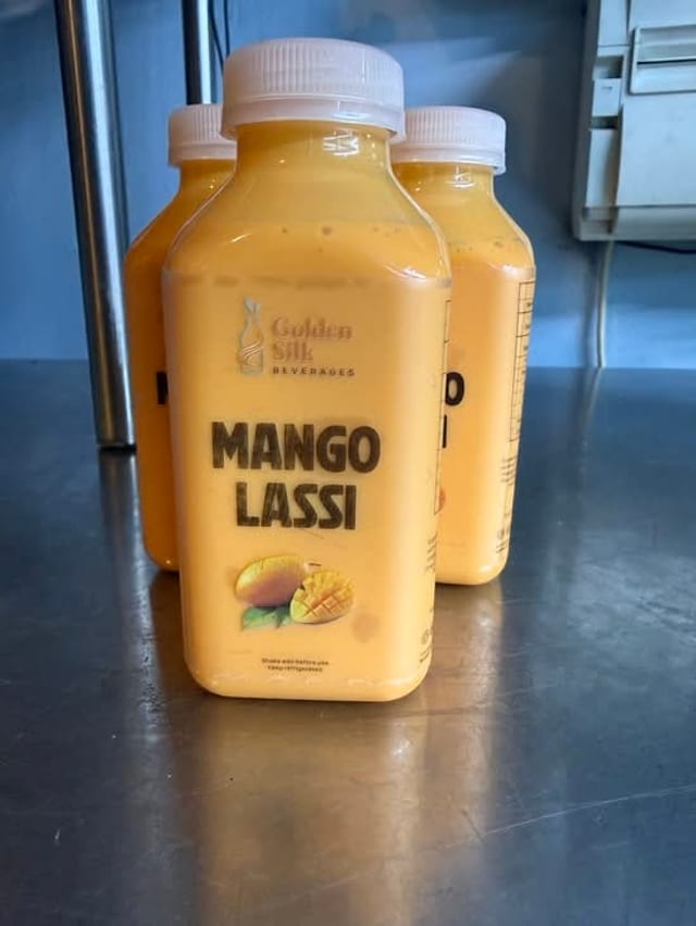 Mango lassi.
