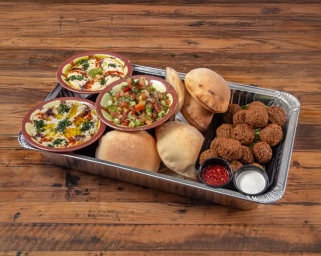 Falafel Family Tray (20 Pcs).